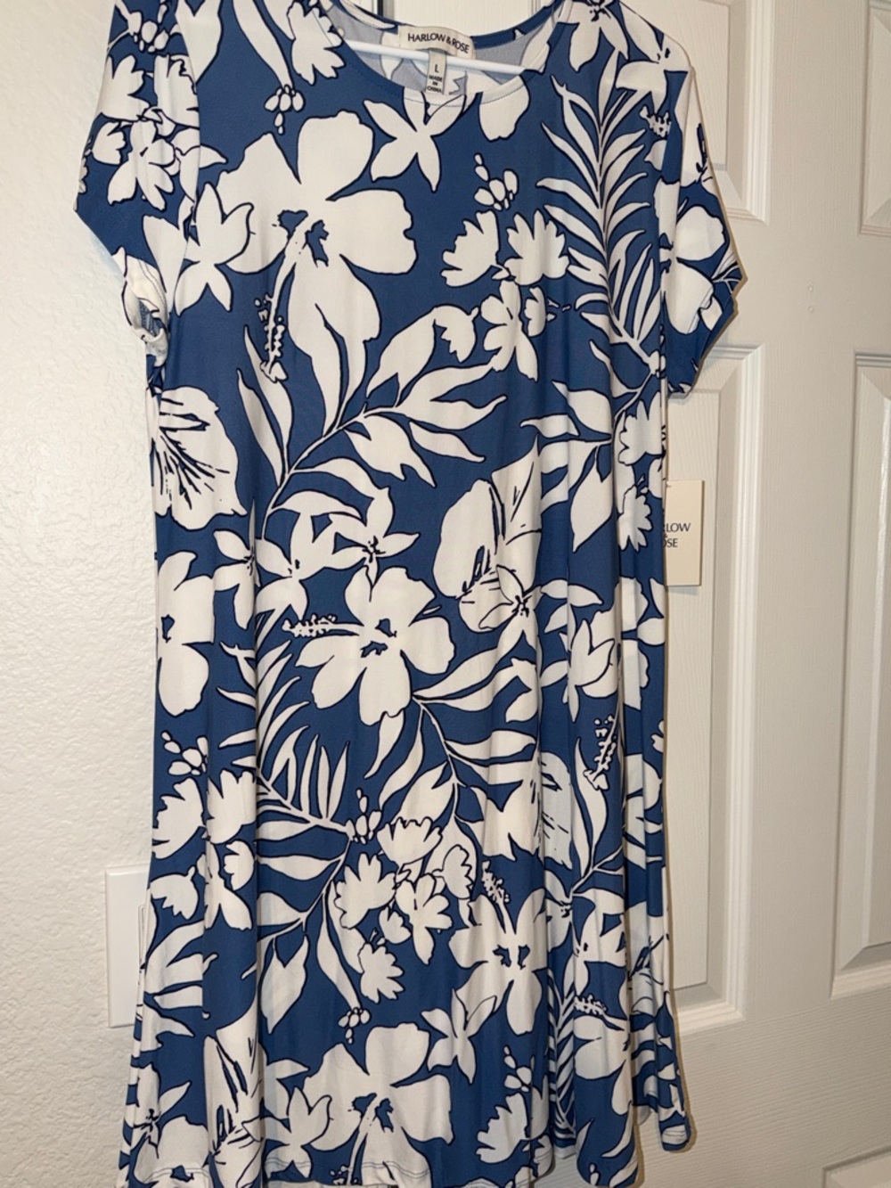 Harlow & Rose Blue & White Floral A-Line Mini Dress - Picture 2 of 6